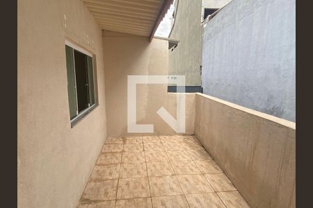 Casa à venda com 585m², 6 quartos e 4 vagasCasa 03 -Area de serviço