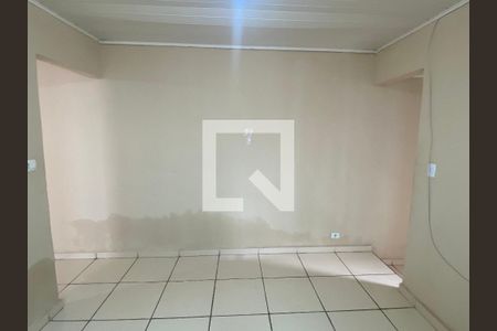 Casa à venda com 585m², 6 quartos e 4 vagasCasa 03 - Sala