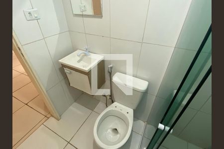 Casa à venda com 585m², 6 quartos e 4 vagasCasa 03 -Banheiro