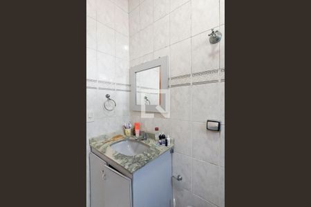 Casa à venda com 221m², 4 quartos e 3 vagasBanheiro da casa 2