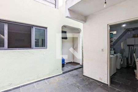 Casa à venda com 221m², 4 quartos e 3 vagasChurrasqueira