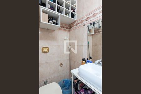 Casa à venda com 221m², 4 quartos e 3 vagasBanheiro da suíte da casa 1