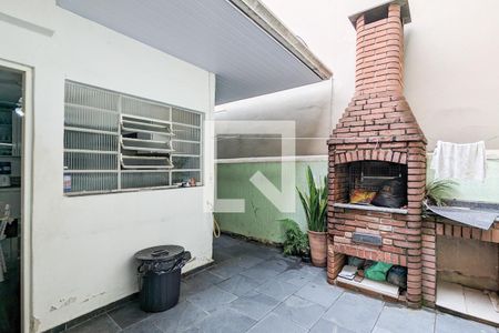 Casa à venda com 221m², 4 quartos e 3 vagasChurrasqueira