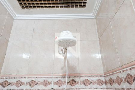 Casa à venda com 221m², 4 quartos e 3 vagasBanheiro da suíte da casa 1