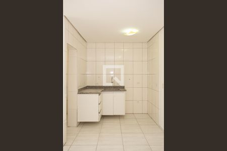 Cozinha de apartamento para alugar com 2 quartos, 56m² em Liberdade, São Paulo