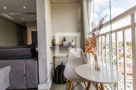 Apartamento à venda com 80m², 2 quartos e 2 vagasVaranda