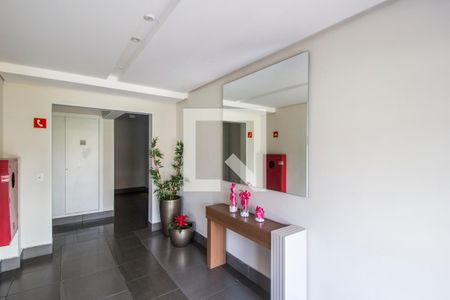 Apartamento à venda com 80m², 2 quartos e 2 vagasHall de entrada