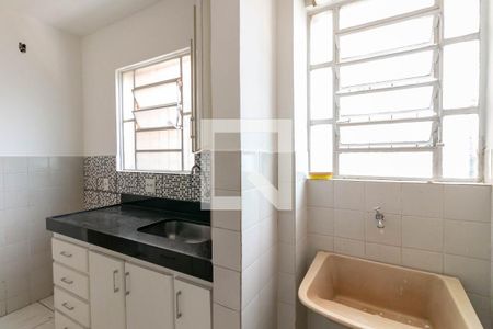 Apartamento à venda com 68m², 3 quartos e sem vaga Apartamento à venda com 68m², 3 quartos e sem vagaCozinha e Área de Serviço