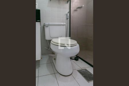 Apartamento à venda com 68m², 3 quartos e sem vaga Apartamento à venda com 68m², 3 quartos e sem vagaBanheiro Social
