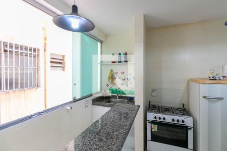 Apartamento à venda com 80m², 3 quartos e 1 vagaCozinha e Área de Serviço