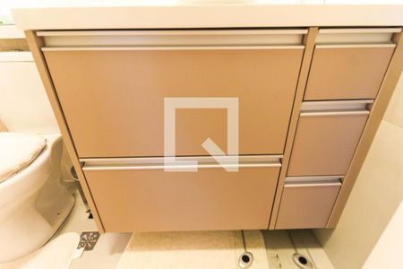 Apartamento à venda com 75m², 2 quartos e 1 vaga Apartamento à venda com 75m², 2 quartos e 1 vagaBanheiro Da Suíte