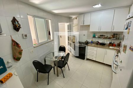 Apartamento à venda com 210m², 5 quartos e 1 vagaCozinha