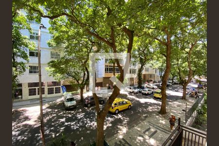 Apartamento à venda com 210m², 5 quartos e 1 vagaVista - Sala