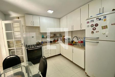 Apartamento à venda com 210m², 5 quartos e 1 vagaCozinha