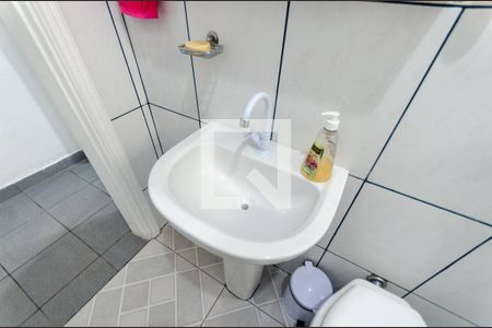 Casa para alugar com 85m², 1 quarto e 1 vaga Casa para alugar com 85m², 1 quarto e 1 vagaBanheiro