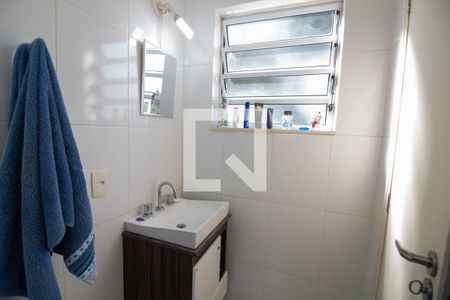 Casa à venda com 144m², 3 quartos e 2 vagas Casa à venda com 144m², 3 quartos e 2 vagasBanheiro da Suíte