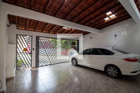Casa à venda com 144m², 3 quartos e 2 vagas Casa à venda com 144m², 3 quartos e 2 vagasGaragem