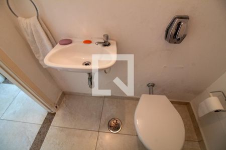 Casa à venda com 144m², 3 quartos e 2 vagas Casa à venda com 144m², 3 quartos e 2 vagasLavabo