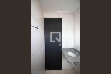 Banheiro de casa para alugar com 1 quarto, 40m² em Jardim Nossa Senhora do Carmo, São Paulo