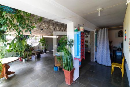 Casa à venda com 350m², 3 quartos e 3 vagasVaranda