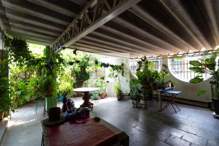 Casa à venda com 350m², 3 quartos e 3 vagasGaragem