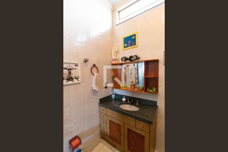 Casa à venda com 350m², 3 quartos e 3 vagasBanheiro