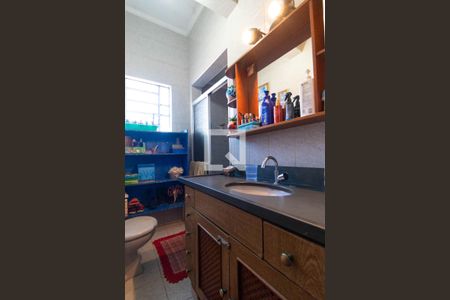 Casa à venda com 350m², 3 quartos e 3 vagasBanheiro da Suíte