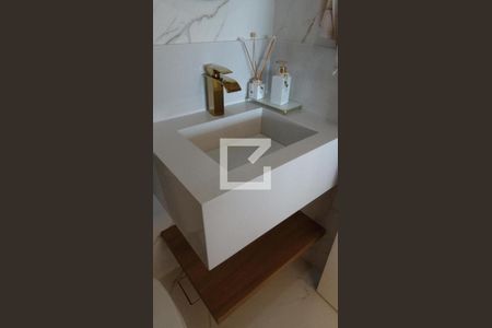 Apartamento à venda com 123m², 3 quartos e 3 vagasBanheiro