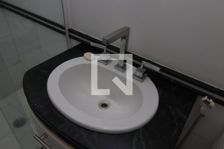 Apartamento à venda com 260m², 4 quartos e 3 vagasBanheiro da Suíte