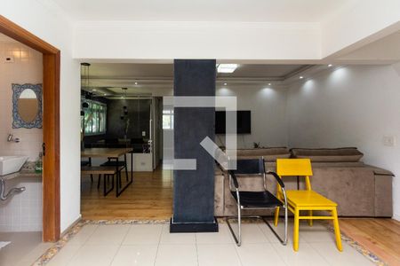 Apartamento para alugar com 90m², 2 quartos e sem vagaSala