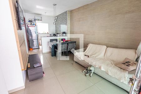 Sala de casa para alugar com 2 quartos, 100m² em Etelvina Carneiro, Belo Horizonte