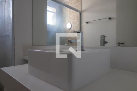 Apartamento à venda com 96m², 2 quartos e 2 vagasBanheiro da Suíte 1