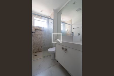 Apartamento à venda com 96m², 2 quartos e 2 vagasBanheiro da Suíte 1