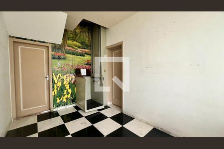 Hall de entrada de casa à venda com 5 quartos, 412m² em Cidade Jardim, Belo Horizonte