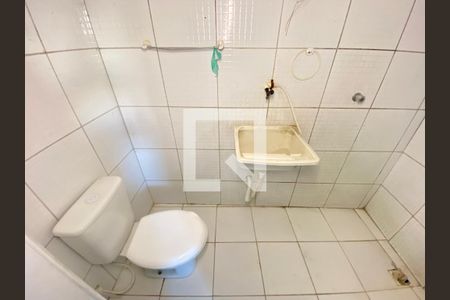 Banheiro de casa para alugar com 1 quarto, 60m² em Daniel Lisboa, Salvador
