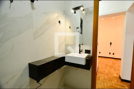 Apartamento para alugar com 60m², 2 quartos e sem vagaBanheiro