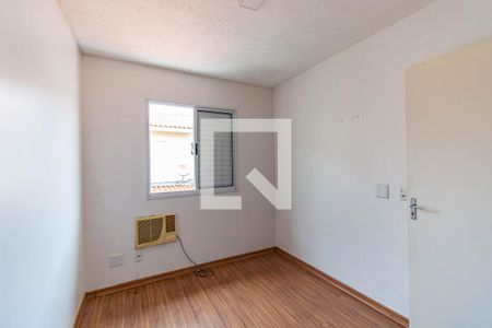 Casa de condomínio à venda com 84m², 2 quartos e 1 vagaQuarto