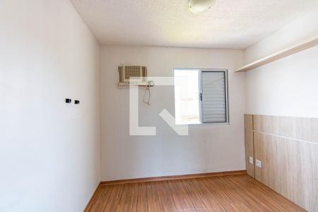 Casa de condomínio à venda com 84m², 2 quartos e 1 vagaQuarto
