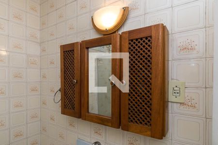 Apartamento à venda com 140m², 2 quartos e sem vaga Apartamento à venda com 140m², 2 quartos e sem vagaBanheiro - Armário