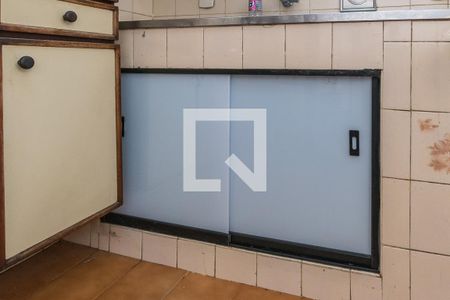 Apartamento à venda com 140m², 2 quartos e sem vaga Apartamento à venda com 140m², 2 quartos e sem vagaCozinha - Armários