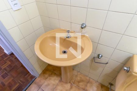 Banheiro da suíte de apartamento para alugar com 1 quarto, 59m² em Bosque, Campinas