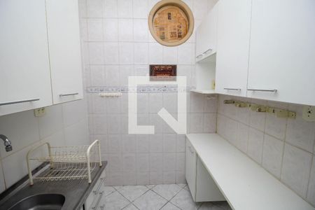 Apartamento à venda com 43m², 1 quarto e sem vaga Apartamento à venda com 43m², 1 quarto e sem vagaCozinha - Armários
