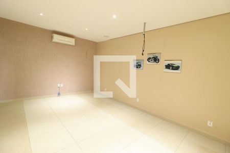 Casa para alugar com 385m², 4 quartos e 4 vagasEscritório