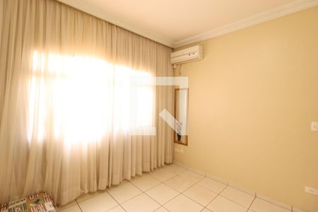 Casa para alugar com 385m², 4 quartos e 4 vagasQuarto 4