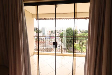 Casa para alugar com 385m², 4 quartos e 4 vagasVaranda dos Quartos