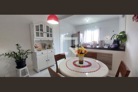 Casa à venda com 130m², 2 quartos e 2 vagasCozinha