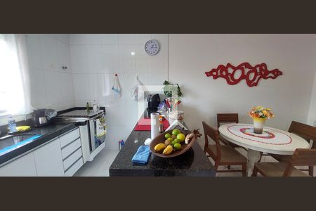 Casa à venda com 130m², 2 quartos e 2 vagasCozinha