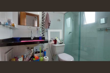 Casa à venda com 130m², 2 quartos e 2 vagasBanheiro Quarto 1 suíte