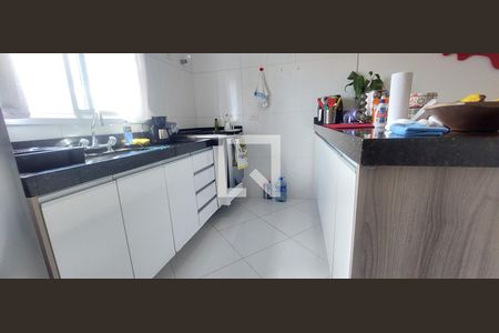 Casa à venda com 130m², 2 quartos e 2 vagasCozinha