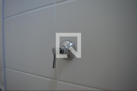 Apartamento à venda com 45m², 2 quartos e 1 vagaDetalhe do banheiro